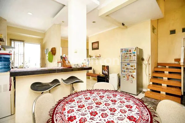 image RUMAH SEMI FURNISH RISNA RESIDENCE BINTARO JAYA TANGERANG SELATAN (5)