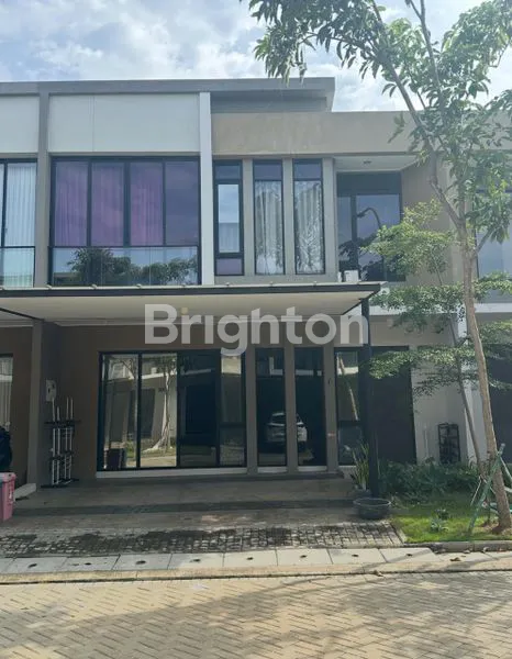 image RUMAH MEWAH PIK 2, 3KT FULL FURNISH, SIAP HUNI (1)