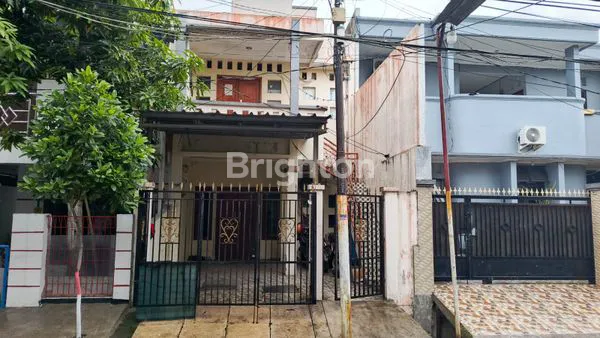 image RUMAH 2 LANTAI SHM, LT 100M² DI WARAKAS (1)