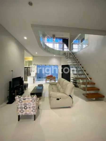 SIAP DIPINANG! RUMAH MEGAH 5 KT HARGA RAMAH HANYA 1,3 M DI BUMI ADIPURA GEDEBAGE BANDUNG