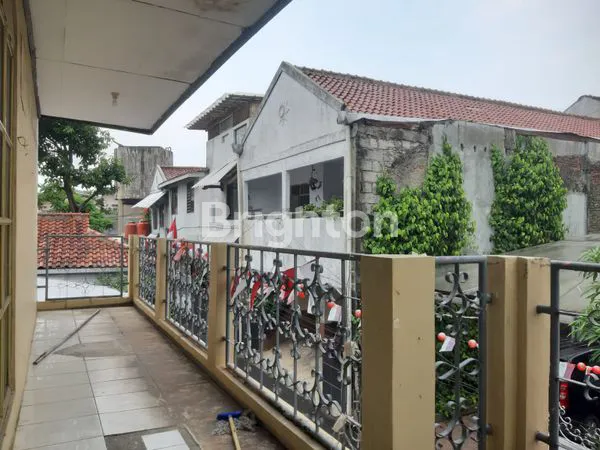 image HUNIAN STRATEGIS DI KOMPLEK BANGDES, 350M² (2)