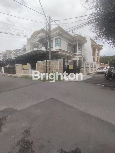 DI JUAL CEPAT RUMAH HOOK 2 LANTAI DI SUNTER KIRANA. SUNTER JAKARTA UTARA