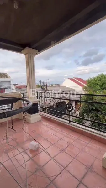 image RUMAH 2 LANTAI LT 200M², LOKASI PREMIUM (8)