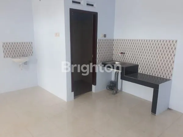 image TOKO SIAP HUNI, COCOK UNTUK USAHA (2)