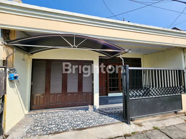image RUMAH SIAP HUNI 2 LANTAI DI SURABAYA (1)