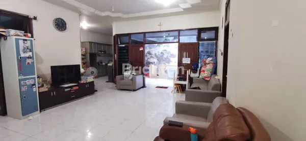 image RUMAH SHM 3.8M DI DHARMAHUSADA INDAH SURABAYA (3)