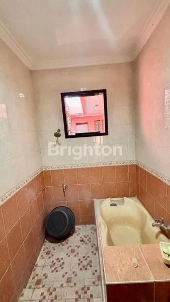 image RUMAH HOOK DI SUKUN JALAN POROS BELAKANG RS SOEPRAOEN (6)