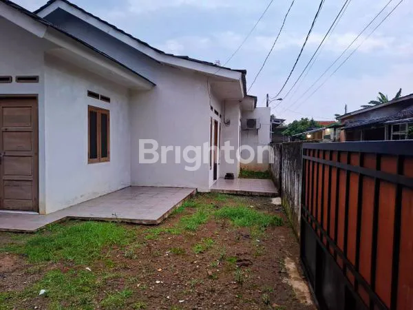 image RUMAH HOOK LUAS TANAH 150 M2 DI SAWANGAN DEPOK, 8 MENIT KE PINTU TOL SAWANGAN  RP 690JT (3)