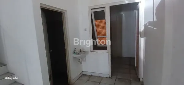 image MAU USAHA DI LOKASI RAMAI KOTA WISATA CIBUBUR AKSES JALAN 24 JAM (3)