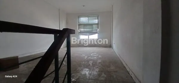 image MAU USAHA DI LOKASI RAMAI KOTA WISATA CIBUBUR AKSES JALAN 24 JAM (7)