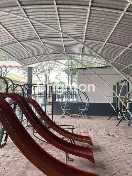 image GEDUNG DIJUAL (4)