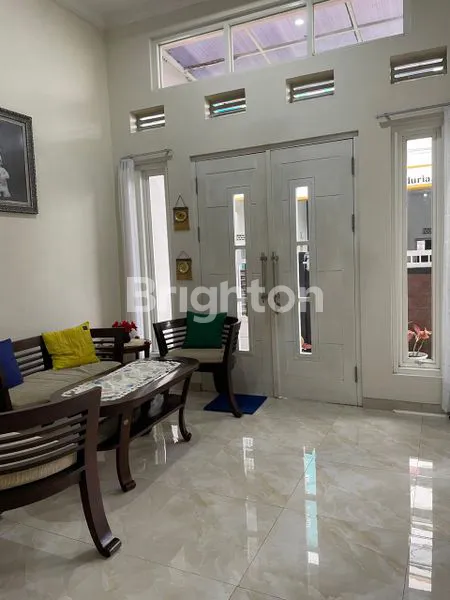 image RUMAH 2 LANTAI HARGA BU, LOKASI AREA JOYO SUKO DEKET UB (5)