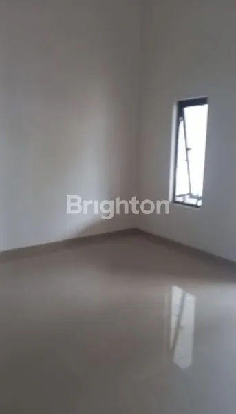 image RUMAH NEW MINIMALIS WIGUNA SIAP HUNI STRATEGIS DEKAT UPN (4)