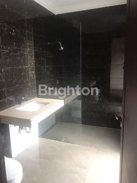 image CIAMIKK RUMAH SIAP HUNI LOKASI GRAHA NATURA !! (5)