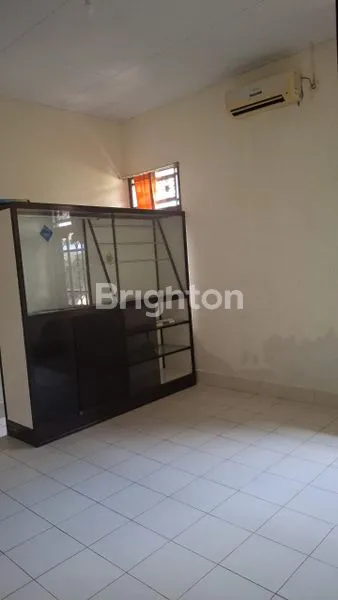 image DI SEWAKAN RUMAH  JL.SOKA  (3)