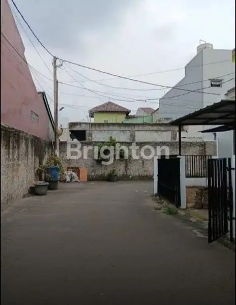 image RUMAH STRATEGIS DI PONDOK CINA, 3+1 KT, 2 LANTAI (2)