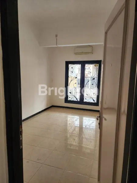 image DI SEWAKAN RUMAH MINIMALIS DI GRAHA SAMPURNA , SURABAYA BARAT (2)