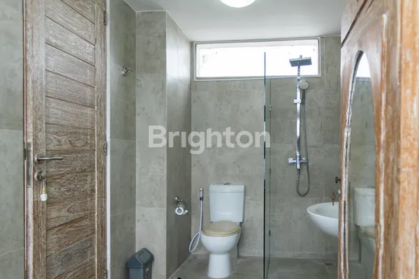 image VILLA, 2 LANTAI,  LOKASI SEMINYAK (7)