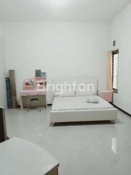 image RUMAH DI POROS JALAN TRADE AREA (3)