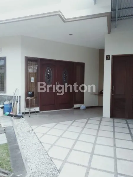 image RUMAH DI POROS JALAN TRADE AREA (5)