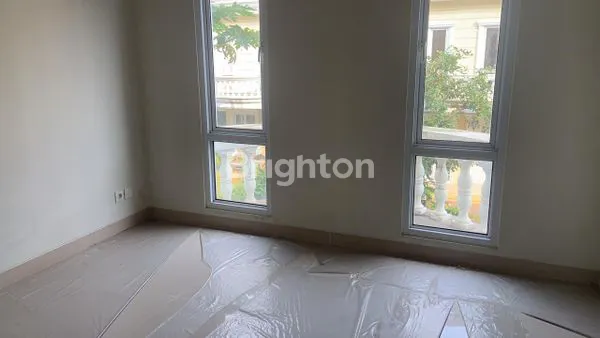 image DIJUAL CEPAT! RUMAH BARU 3 LANTAI DI MONTANA VILLAGE – HARGA TERMURAH DI GADING SERPONG! (2)