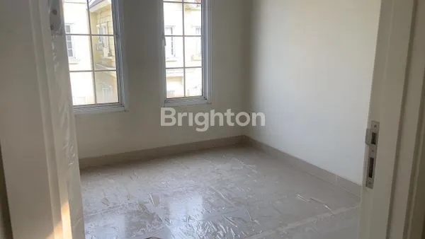 image DIJUAL CEPAT! RUMAH BARU 3 LANTAI DI MONTANA VILLAGE – HARGA TERMURAH DI GADING SERPONG! (3)