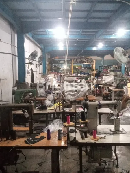 image PABRIK SEPATU DIJUAL DENGAN ISI MESIN LOKASI SIDOARJO SOUTH TANRISE !! (7)