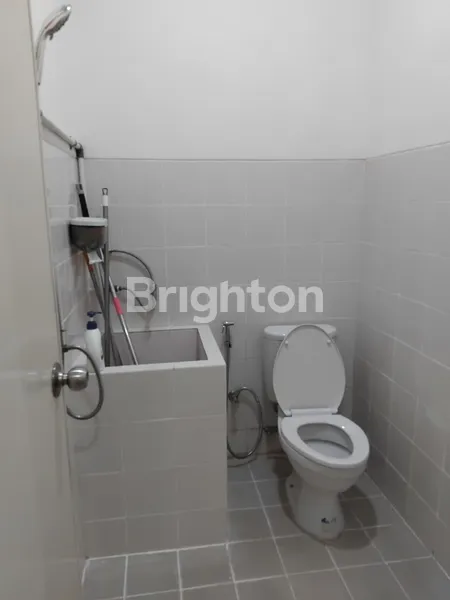 image RUKO CRYSTAL, GADING SERPONG, SANGAT STRATEGIS, RAMAI, BERADA DI PUSAT KOTA GADING SERPONG (8)