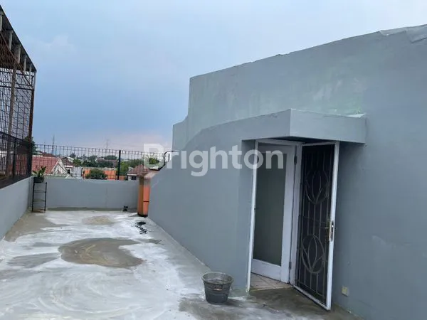 image RUKO DIJUAL 2 LANTAI DIJL. KH. HASYIM ASHARI CILEDUG LT:100 LB:101 1,9M (8)