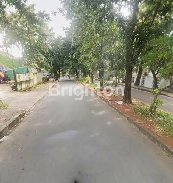 image TANAH KAVLING PINGGIR JALAN COCOK BUAT USAHA BISA DILEWATI KONTAINER MERUYA UTARA KEC. KEMBANGAN JAKARTA BARAT LUAS TANAH 540 M2 HADAP BARAT MINIMAL SEWA 2 TAHUN (3)