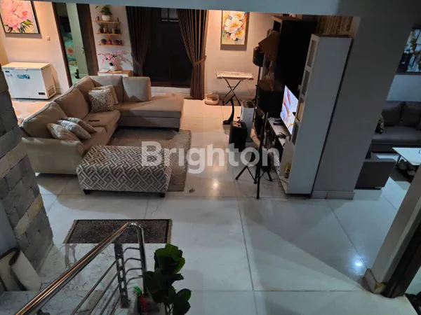 image RUMAH MEWAH BESAR BEBAS BANJIR KEBON JERUK JAKARTA BARAT (5)