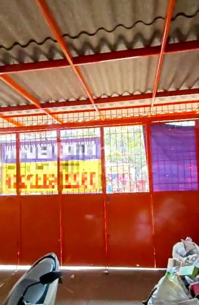 image RUKO SEWA BANYAK KAMAR COCOK UNTUK MESS KARYAWAN DEKAT PASAR BARU (2)