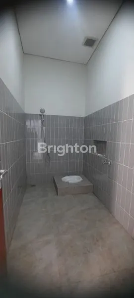 image RUMAH SIAP HUNI,SHM LUAS 158 CANDI PENATARAN ,MANYARAN SEMARANG (8)