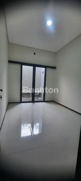 image RUMAH SIAP HUNI,SHM LUAS 158 CANDI PENATARAN ,MANYARAN SEMARANG (5)