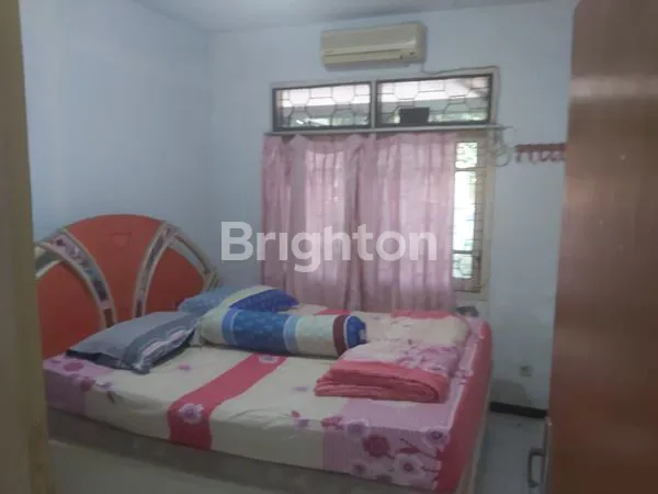 image RUMAH 4 KT DI NGINDEN, LT 240M² (5)