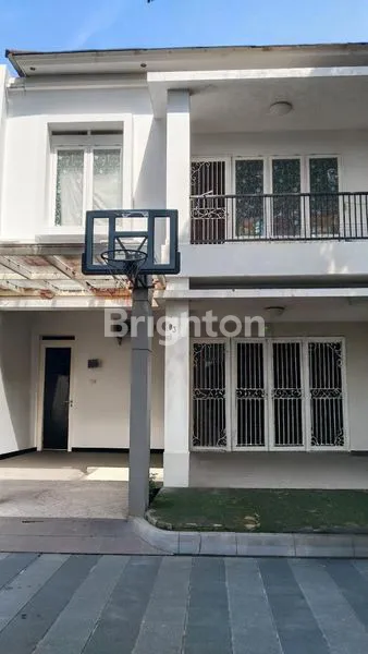 image DIJUAL RUMAH MEWAH 2LANTAI DALAM KOMPLEK (1)