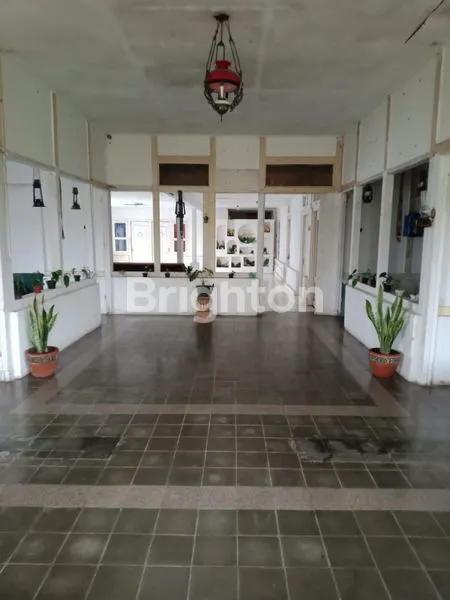 image VILA KLASIK BISNIS KAFE & PENGINAPAN CIPANAS (6)