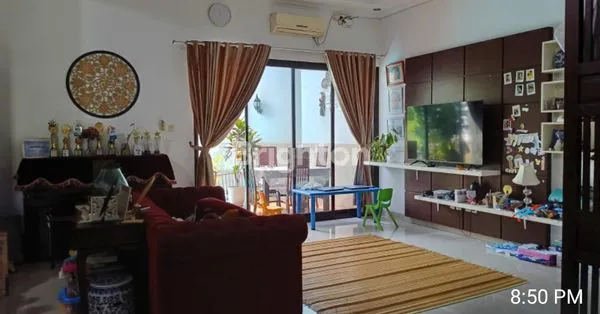 image RUMAH TINGGAL 2 LANTAI DENGAN PRIVATE  POOL DI PREMIUM RESIDENCE GRAHARAYA (2)