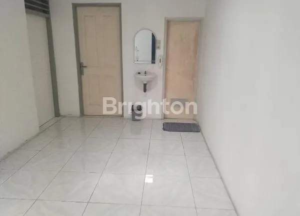 RUMAH MINIMALIS SEMI  FURNISHED DI TENGAH TANGERANG KOTA