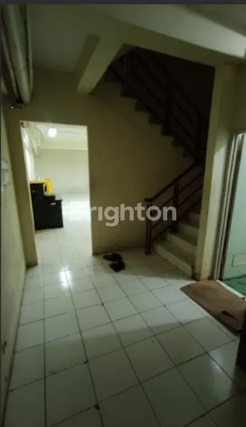 image RUKO 4 LANTAI TAMBORA SEASON CITY, JAKARTA BARAT (3)