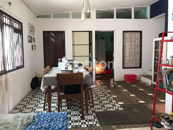 image RUMAH NYAMAN DAN LUAS UJUNG BERUNG (7)