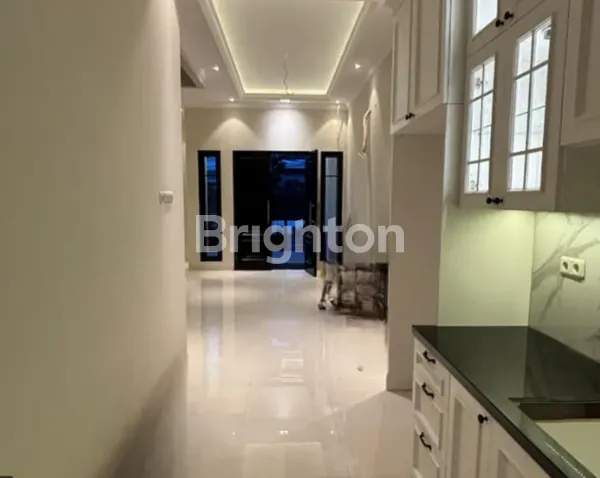 image RUMAH BARU MEWAH AKSES 3 MOBIL STRATEGIS DEKAT AREA KULINER EKONOMIS (5)