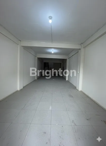 image JUAL RUKO BESAR  DI JALAN UTAMA JEND. SUDIRMAN BALIKPAPAN PERMAI (2)