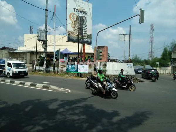 image DIJUAL DAN DISEWAKN BANGUANAN STRATEGIS DI  PINGGIR JALAN LEBAK BULUS (5)