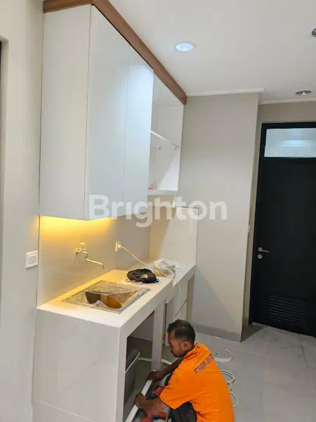 image RUMAH CANTIK DAN NYAMAN DI BALTIMORE BOULEVARD - PIK2 (3)