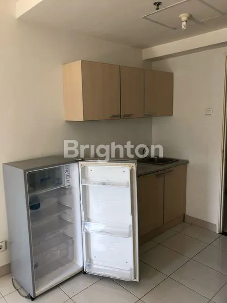 image APARTMENT UC LANTAI 19 & LANTAI 9 TOWER BERKELEY (5)