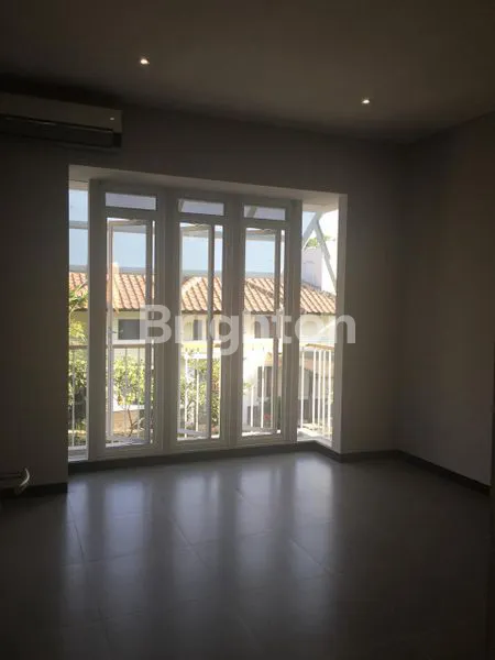 image RUMAH SEMI FURNISH KOTA BARU PARAHYANGAN (4)