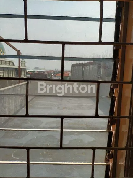 image RUKO BERSIH SIAP PAKAI, 4 LANTAI, STRATEGIS NOL JALAN RAYA KALIBUTUH, PASAR TEMBOK, BUBUTAN, SURABAYA PUSAT (3)