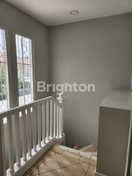 image RUMAH BAGUS 2 LANTAI BARU SELESAI RENOVASI DI LIPPO KARAWACI UTARA (5)