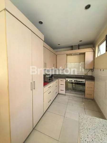 image TOWNHOUSE GANDENG DI LIPPO KARAWACI TANGERANG (5)